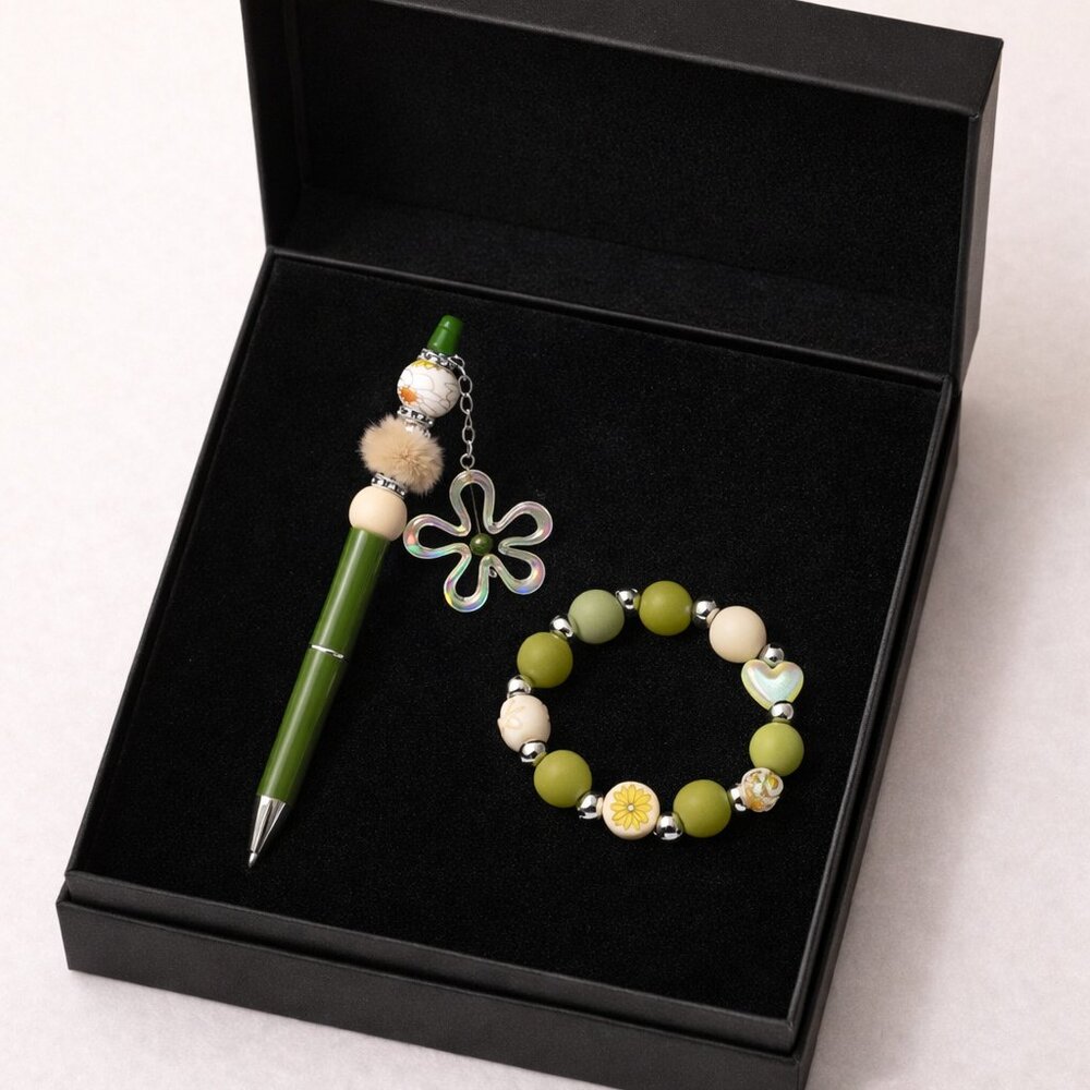 Green Kawaii Gift Set – Beaded Pen & Matching Bracelet + Refill Included